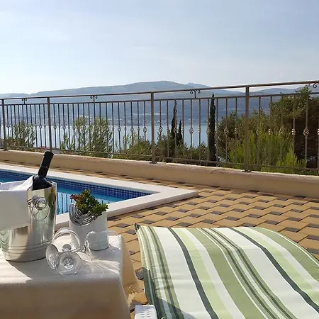 Vila Luxury Star Lights - Heated Pool, Hot Tub, Gym, Billiard Trogir