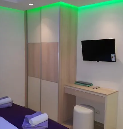 Villa Luxury Star Lights - Heated Pool, Hot Tub, Gym, Billiard