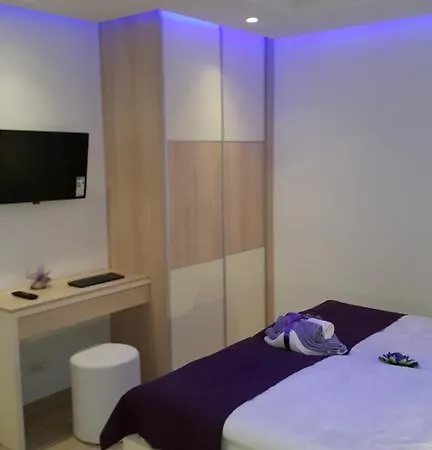 Luxury Star Lights - Heated Pool, Hot Tub, Gym, Billiard Trogir