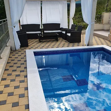 Luxury Star Lights - Heated Pool, Hot Tub, Gym, Billiard *