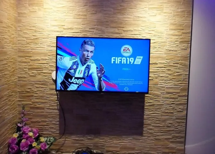 Villa Luxury Star Lights - Heated Pool, Hot Tub, Gym, Billiard